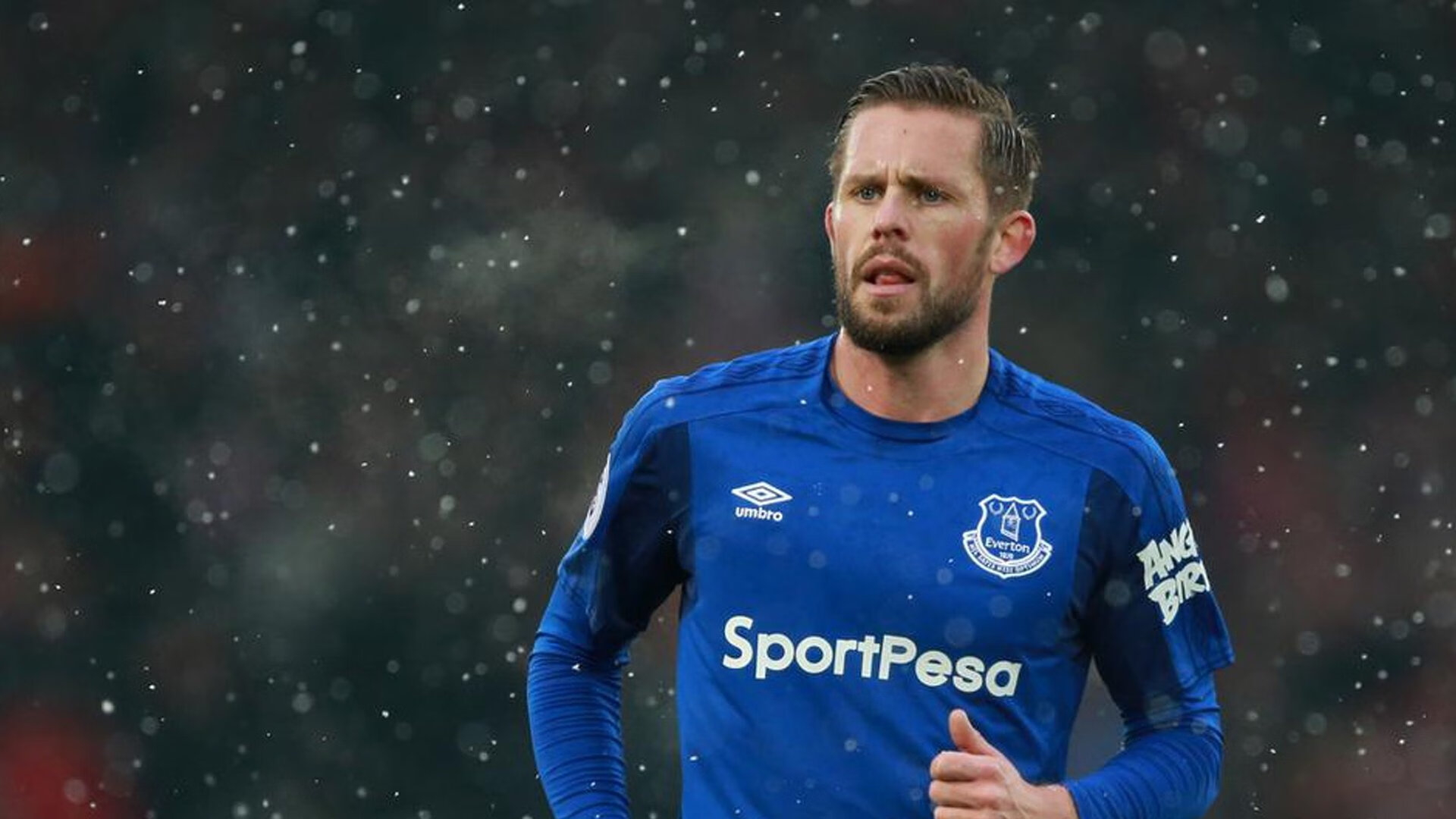 铁血防线与中场大脑，毕尔巴鄂如何用防守艺术锁死伊拉克，法比尼奥如何成为比赛主宰者